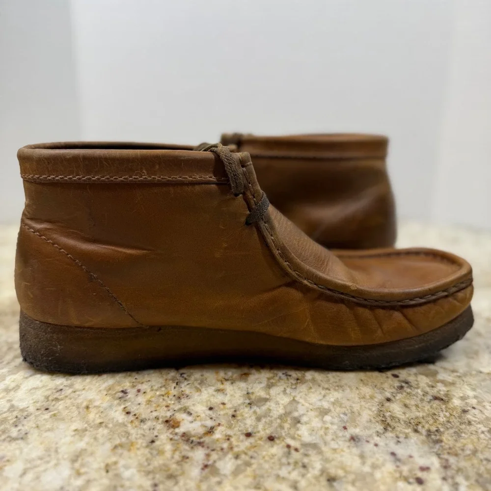 Clarks wallabee boot